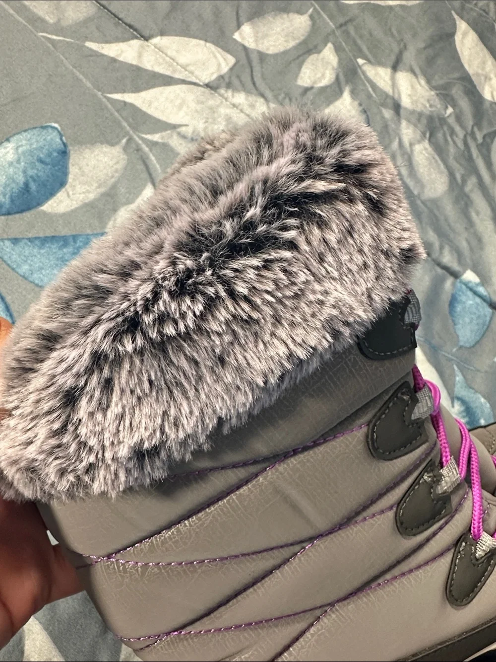 NWOT HobiBear Women's Winter Boots w/Purple Laces & Faux-Fur Trim Sz 9.5-10.5